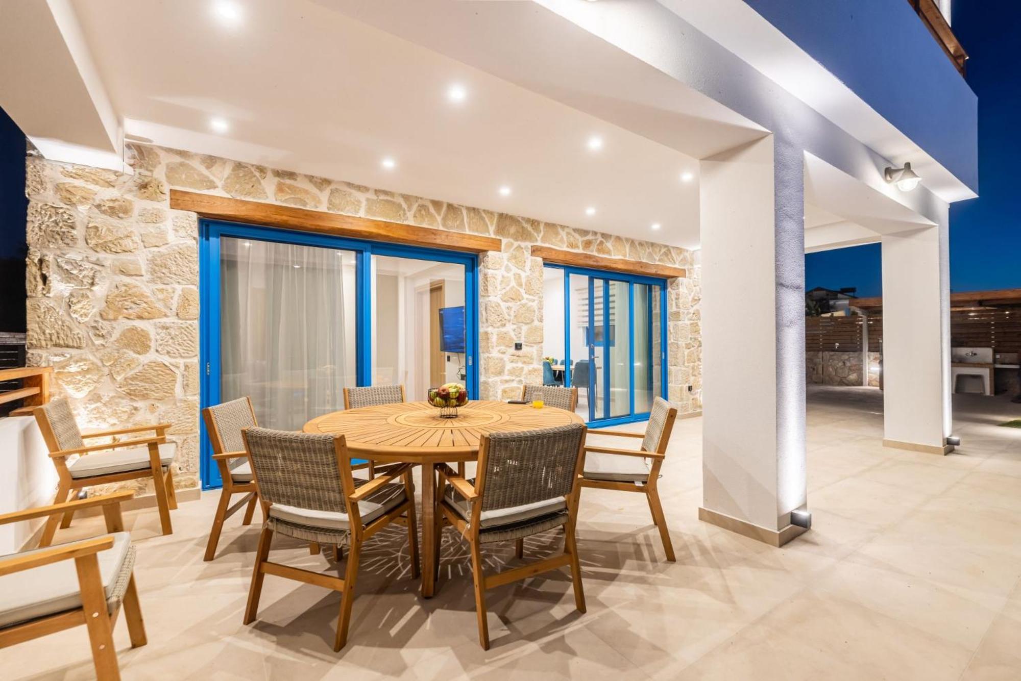 Maridion Family House, By Zantewize Psarou (Zakynthos)